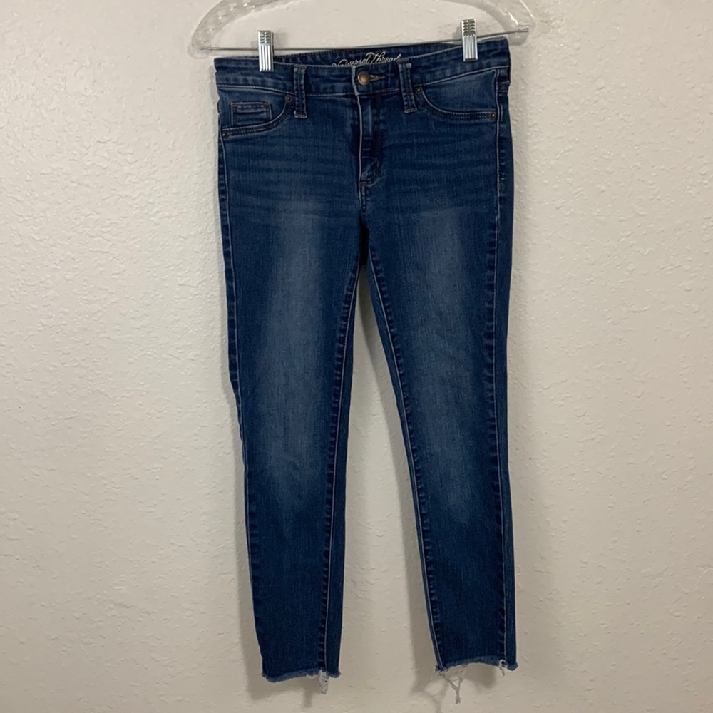 Universal Thread Raw Hem Mid Rise Jeggings Size 2
